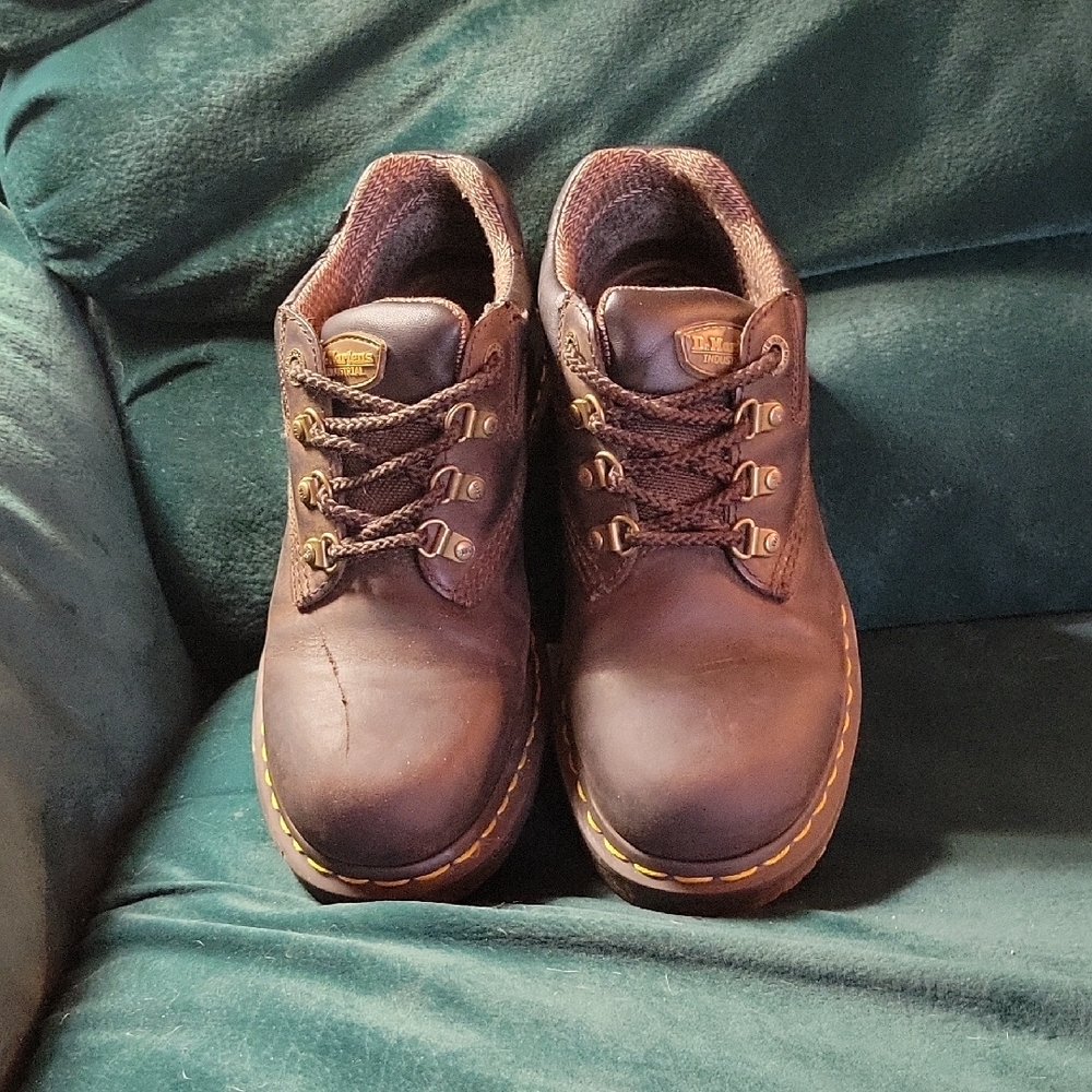 Doc Martens, Dark Brown, Unisex!!